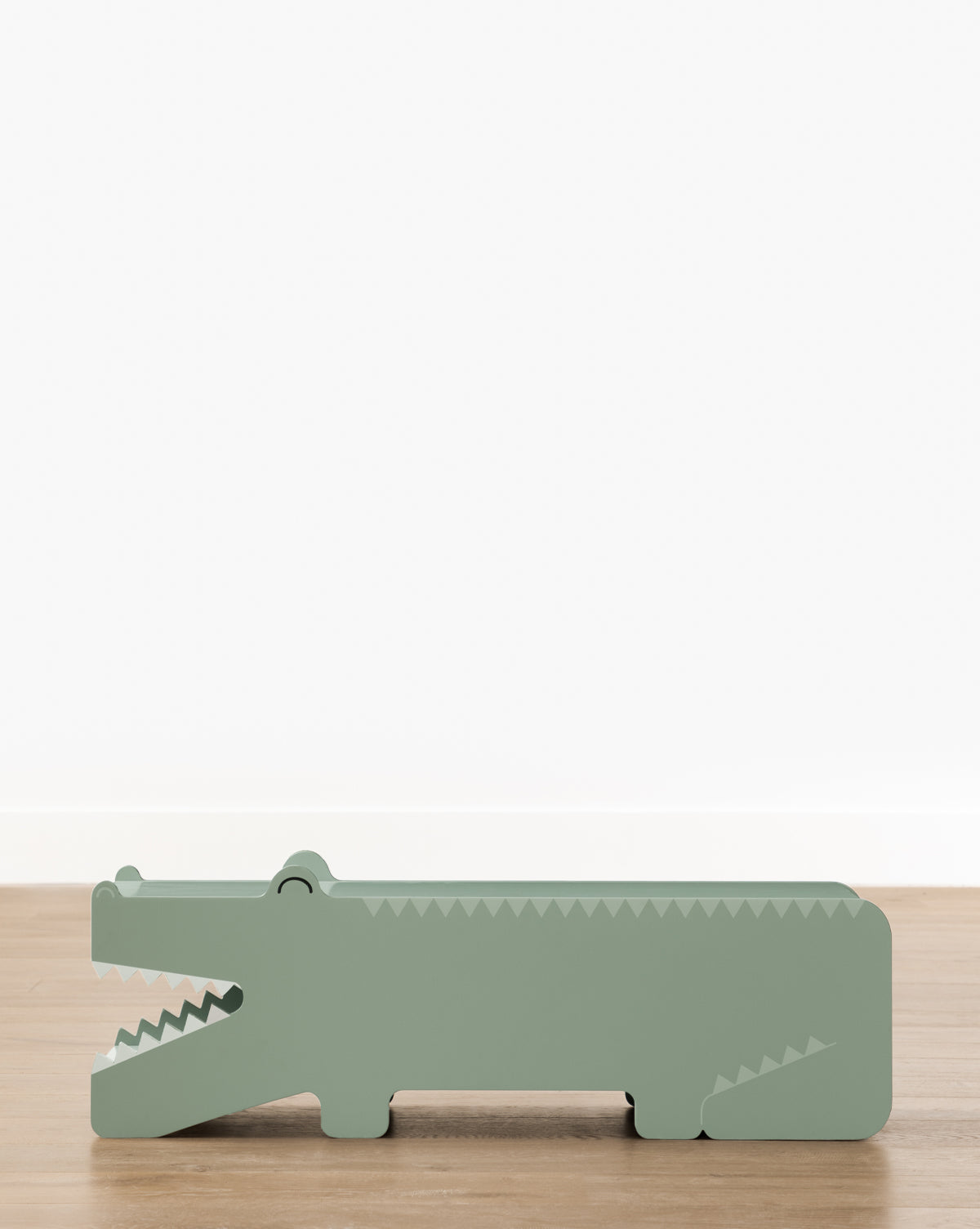 Alligator Storage Bench