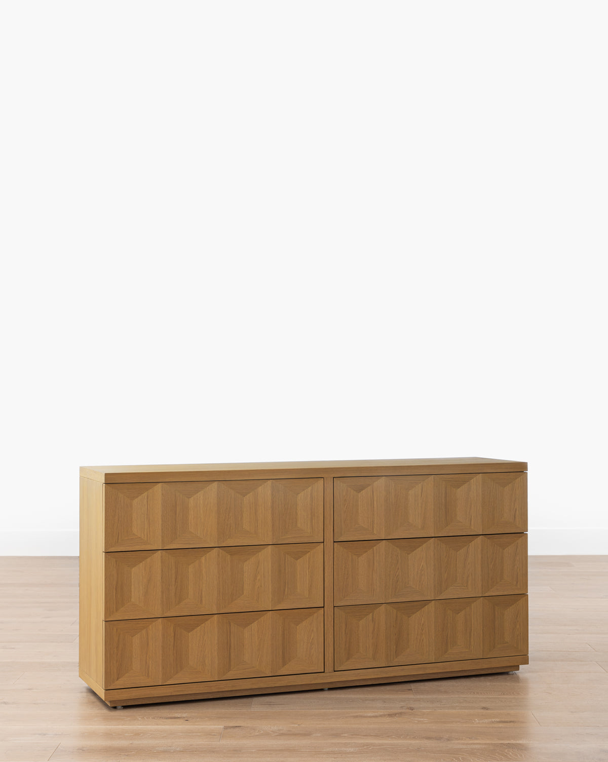 Beacon 6 Drawer Dresser