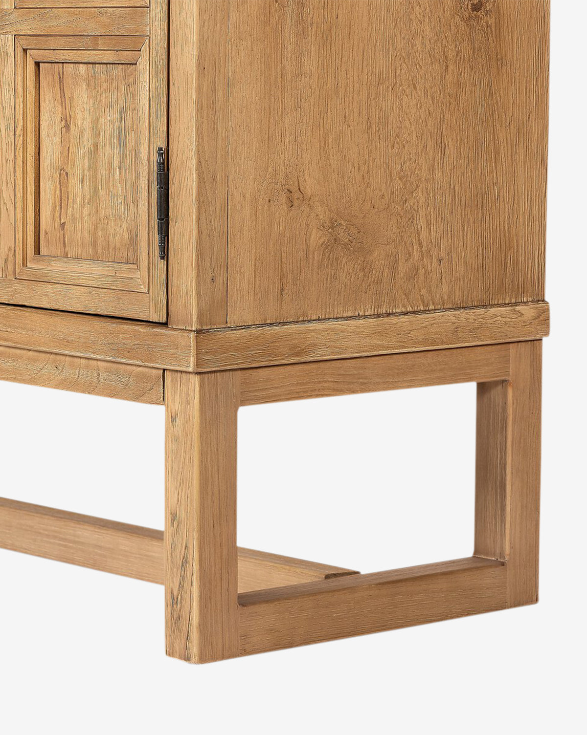 Camilla Cabinet