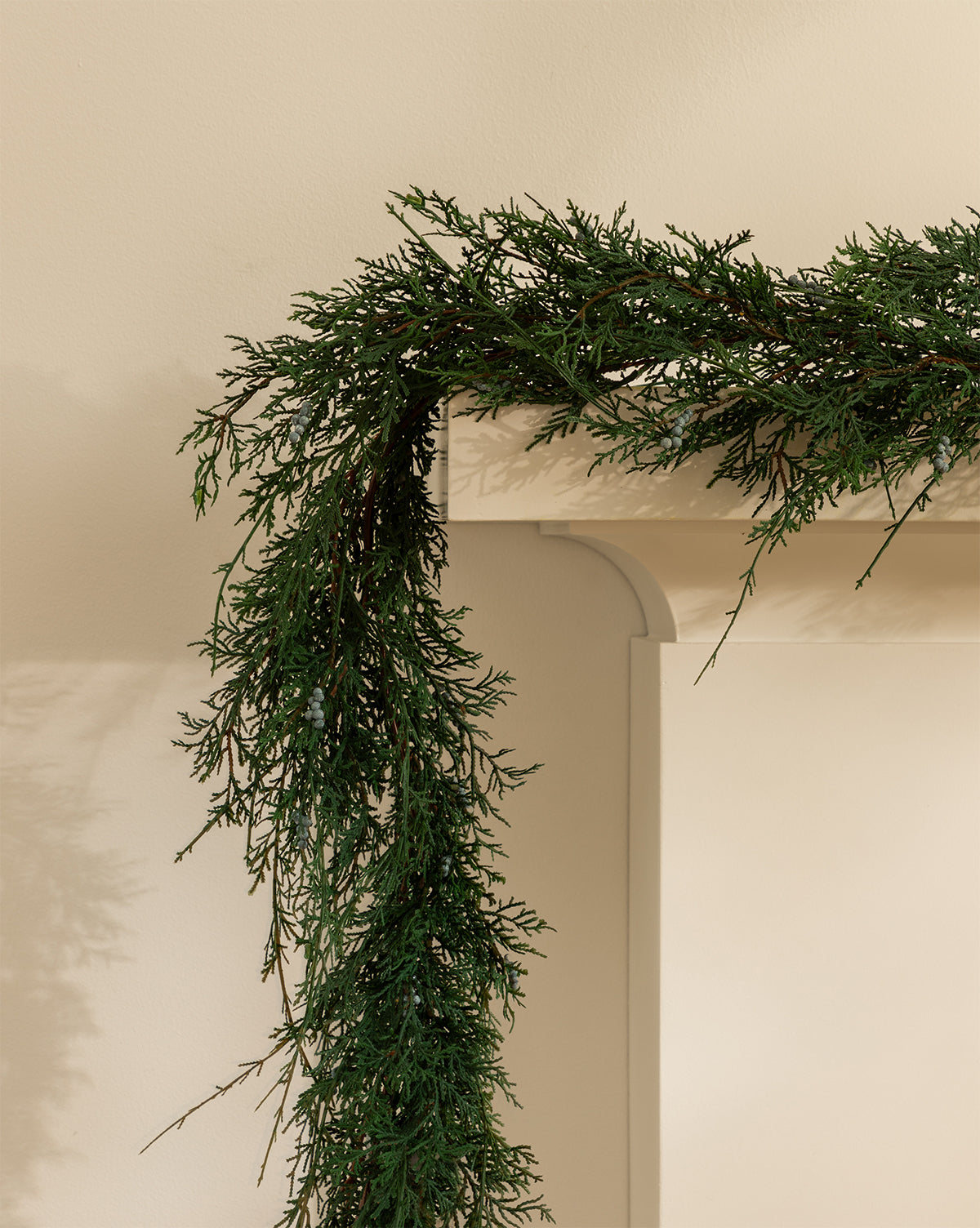 6' Faux Pre-lit Blueberry & Juniper Garland