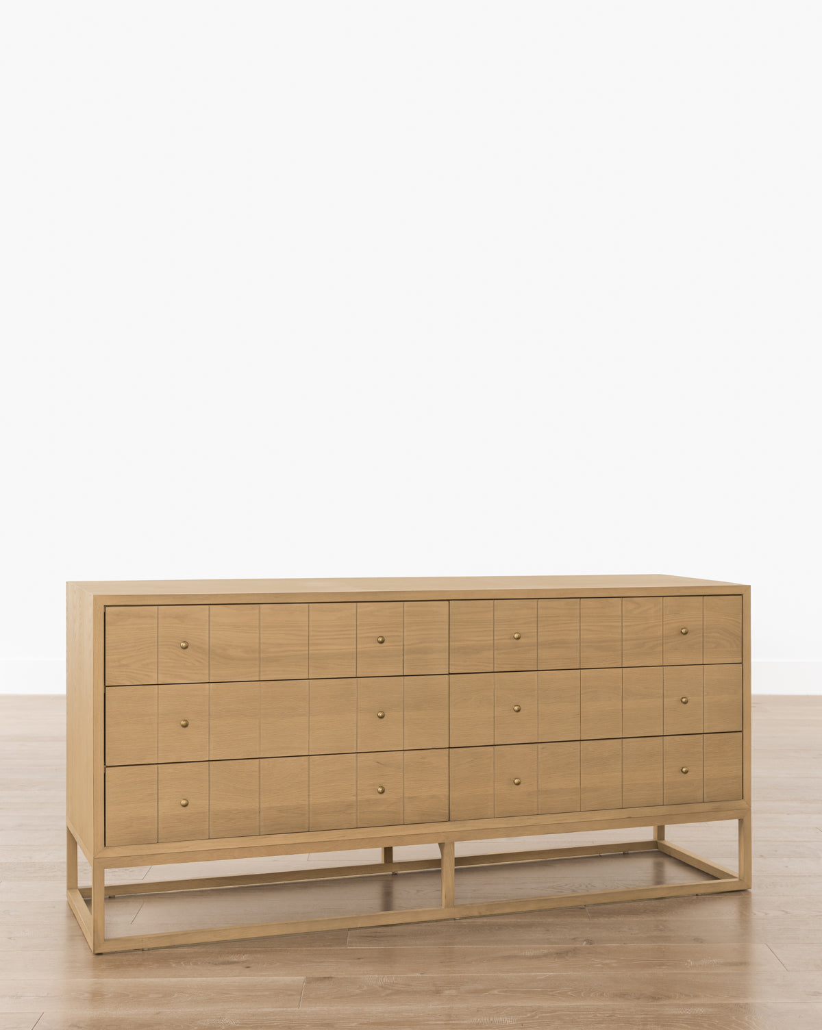 Huxton Dresser