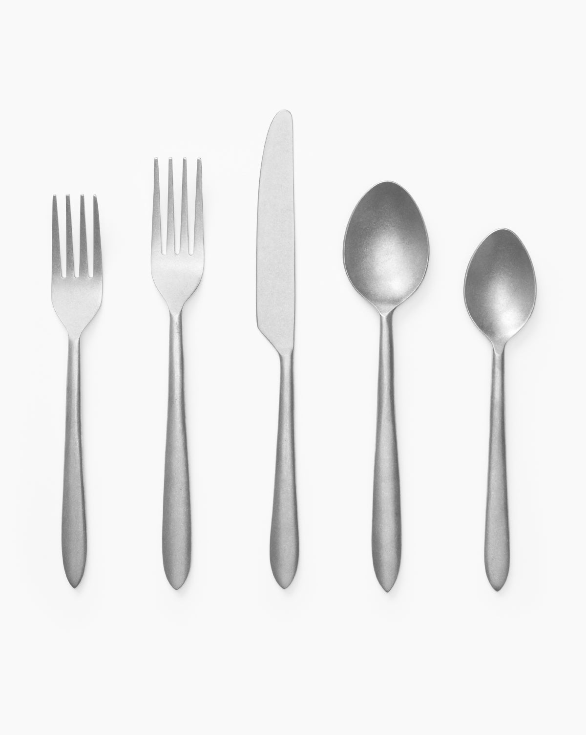 Lilia Flatware (Set of 5)