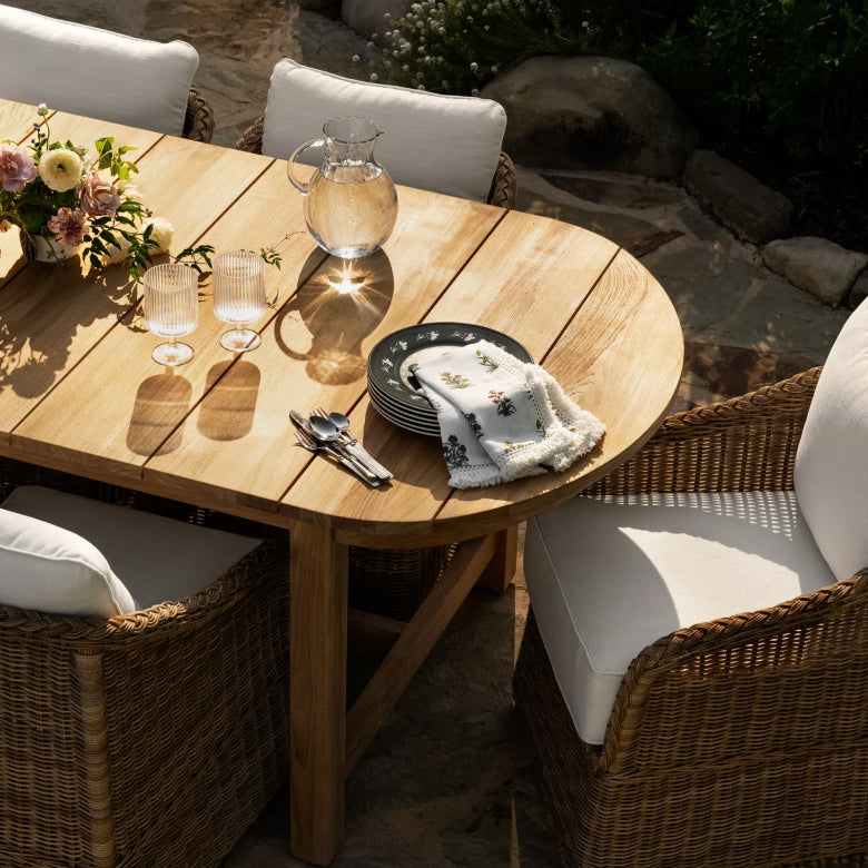 Patio outdoor online dining