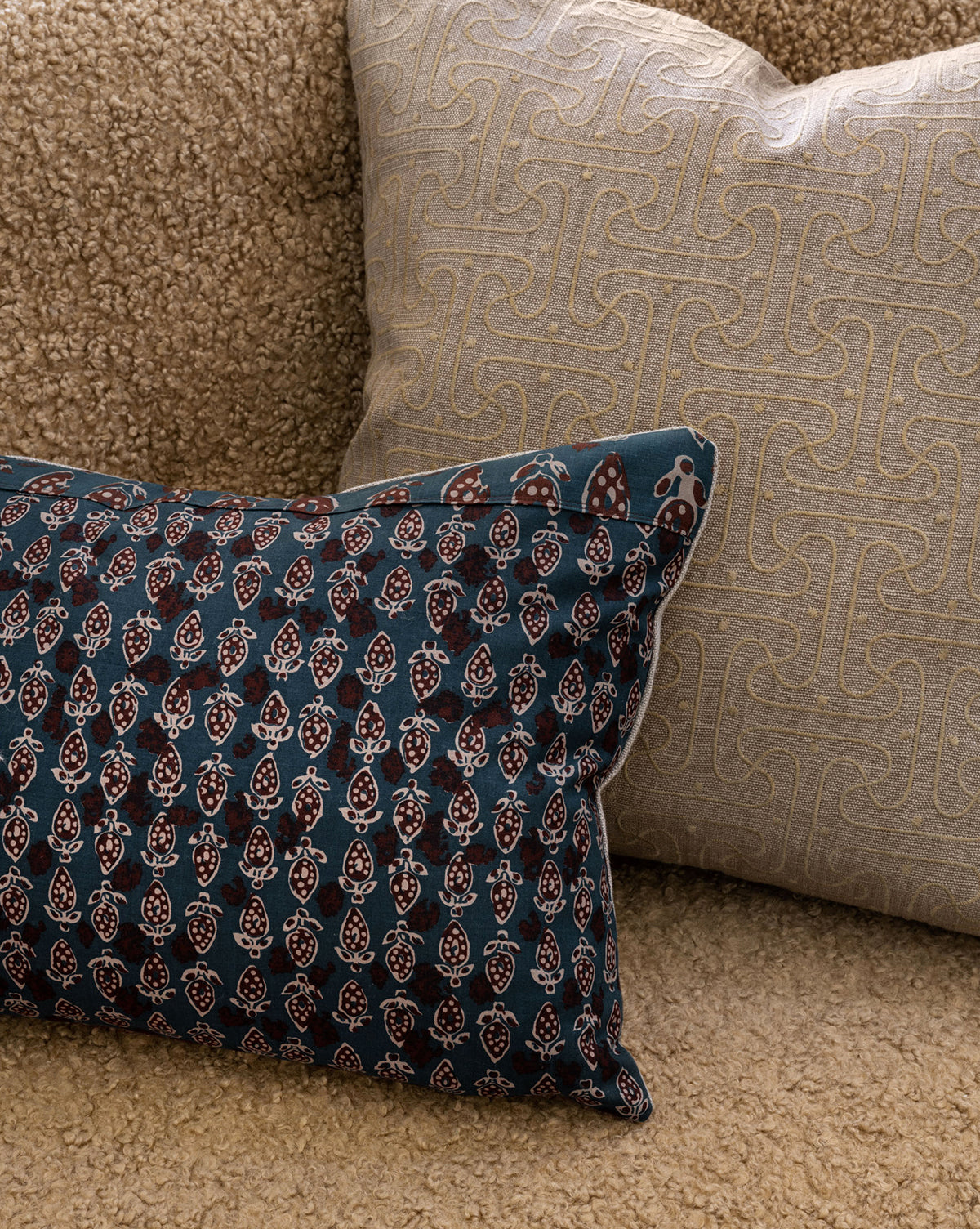 Saren Pillow Cover