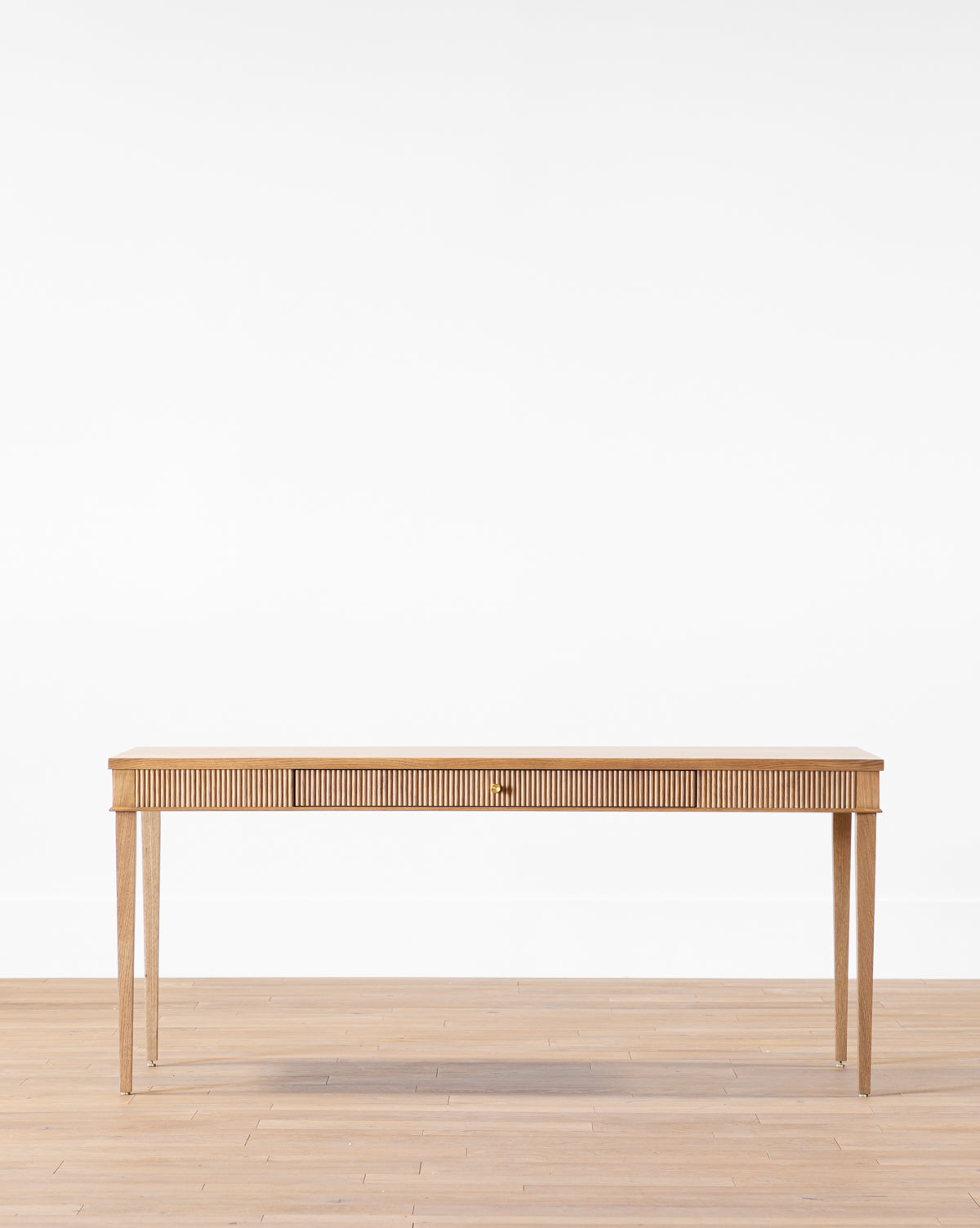 Pieter Desk