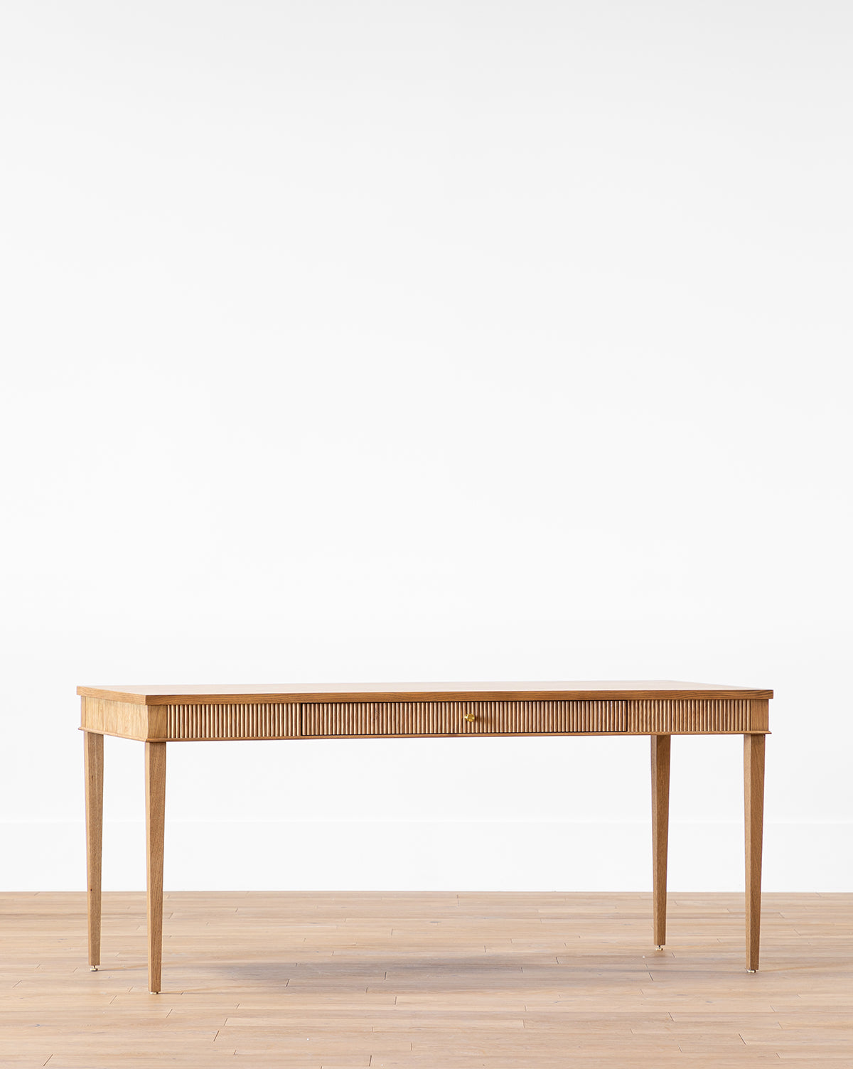 Pieter Desk